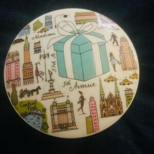 Tiffany & Co. Jewelry Box MINT CONDITION 💯AUTHENTIC with box.